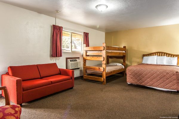 Rodeway Inn & Suites Bend
